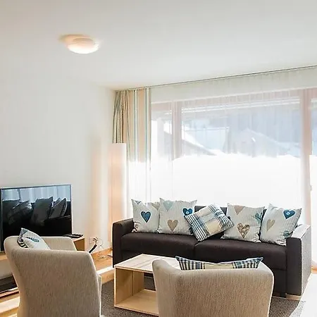 Sleeps 8 Wifi Apartment *
